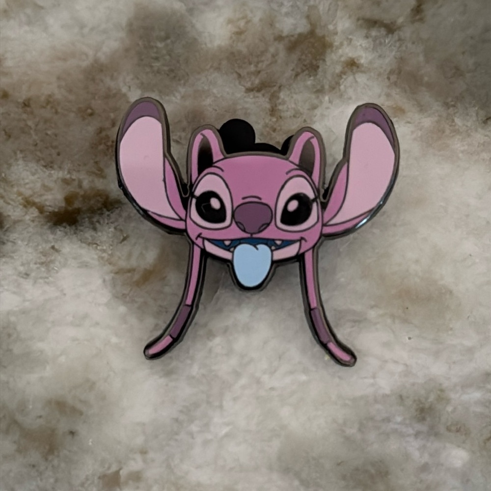 Disney Loungefly Lilo & Stitch Angel face pin